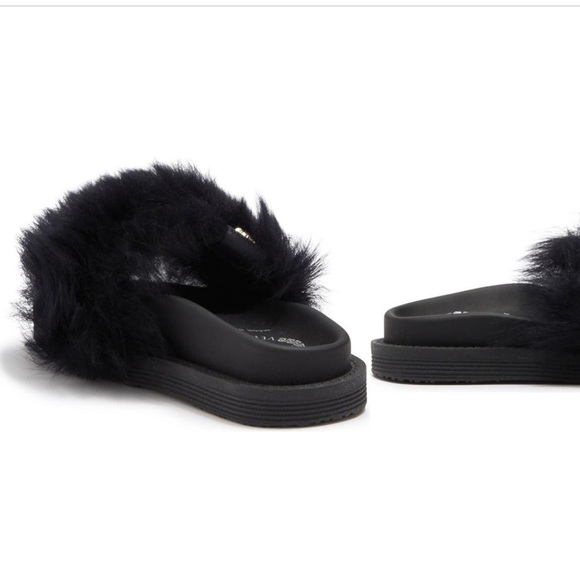 VERSACE
FAUX Fur Slide Sandal - Picture 3 of 6